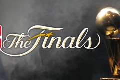 雄鹿队高额合同续约后，科菲·埃利斯合同成调整关键